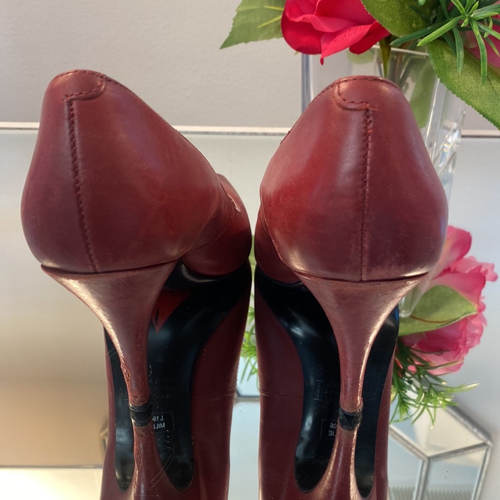 Red Leather Heels - Picture 4 of 6